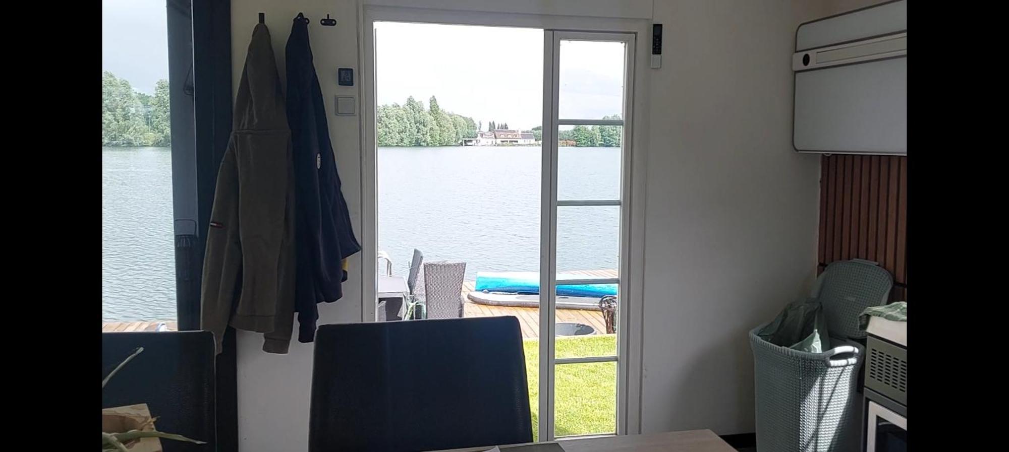 Lakeside 韦弗尔海姆 外观 照片